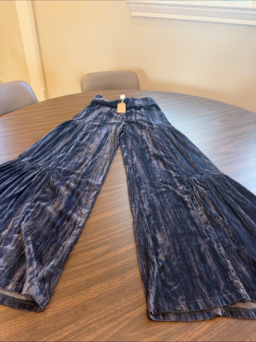NATURAL LIFE grey Wide Leg Velvet Palazzo Pants